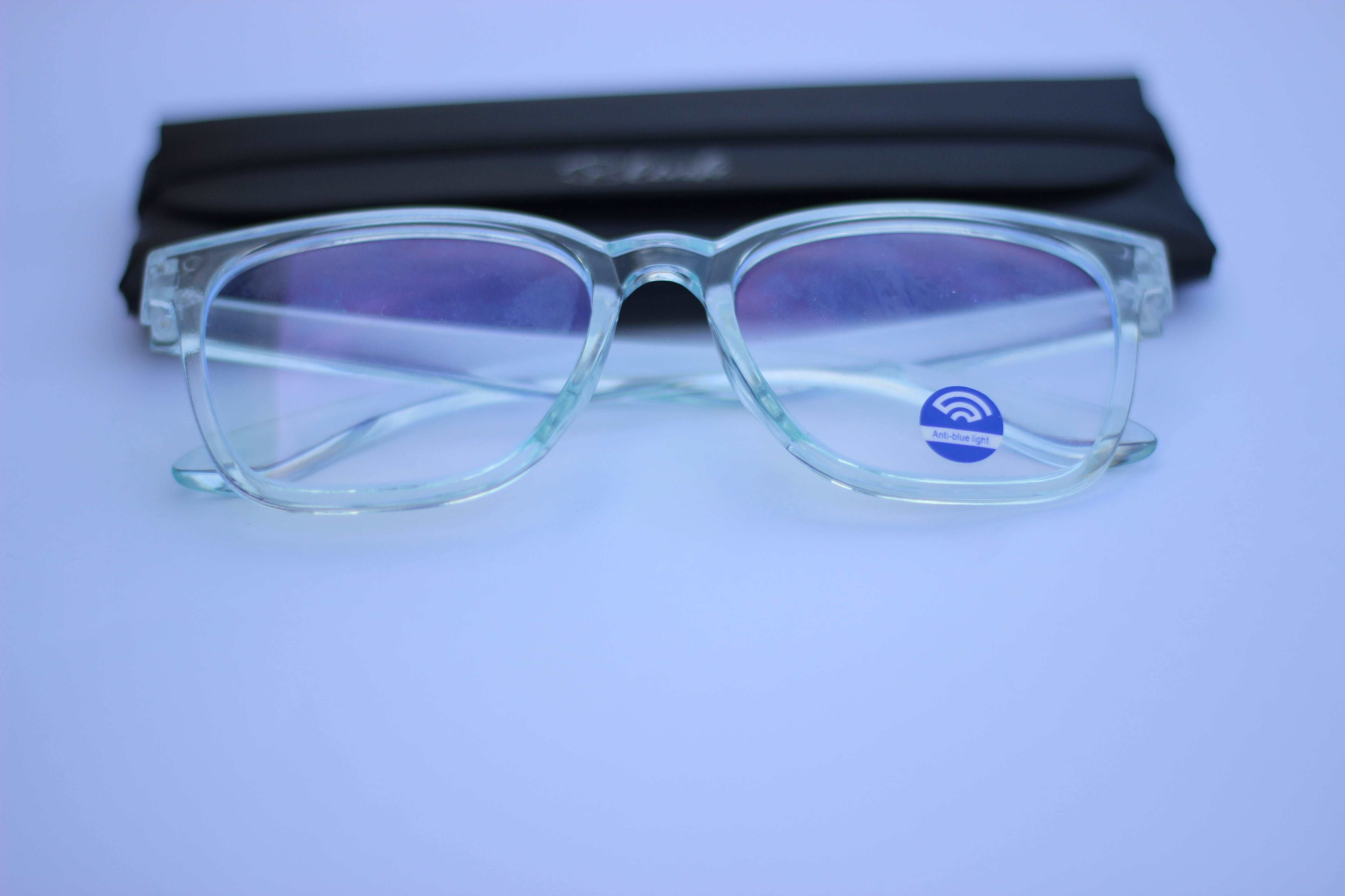 T07 Blue Light Blocking Screen Glasses with Classic Frame Design